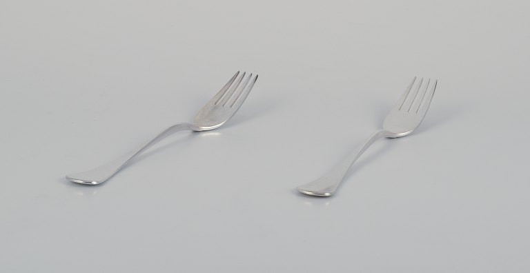 Horsens Sølv. Two dinner forks in 830 silver.