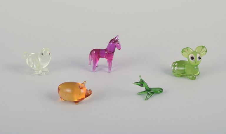 European glass artist. Five miniature animals in art glass.