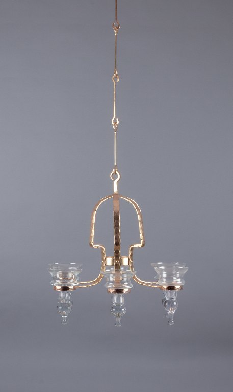 Erik Höglund (1932–1998) for Kosta Boda.
Six-armed chandelier in brass.