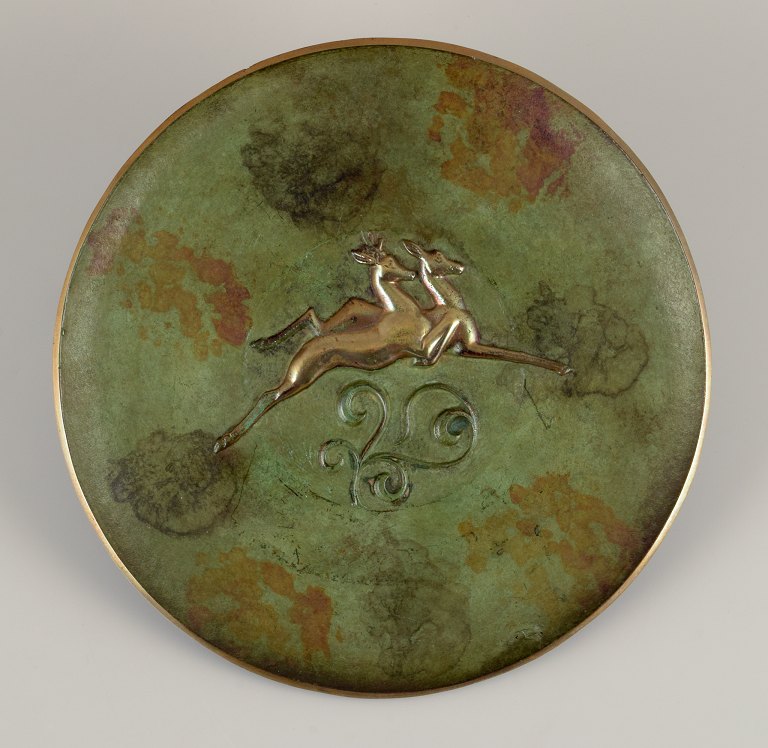 Ove Fritz Rasmussen, Danish bronze caster.
Art Deco bronze dish.