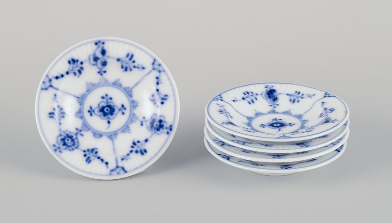 Royal Copenhagen Blue Fluted Plain, five caviar bowls / butter pats.