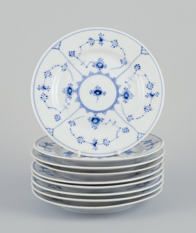 Royal Copenhagen Blue Fluted Plain. Nine plates in porcelain.