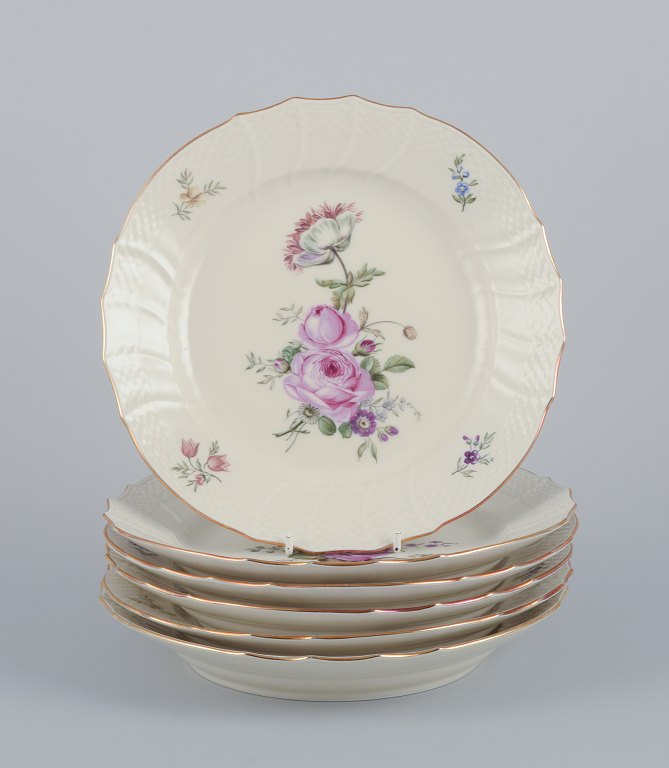 Royal Copenhagen "Frijsenborg". Six luncheon plates in hand-painted porcelain.