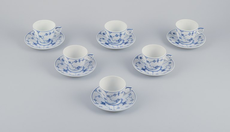 Royal Copenhagen Blue Fluted Plain.
Six coffee cups with saucers.