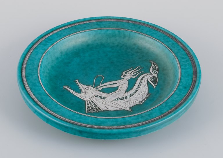 Wilhelm Kåge for Gustavsberg, "Argenta" ceramic bowl on four feet.