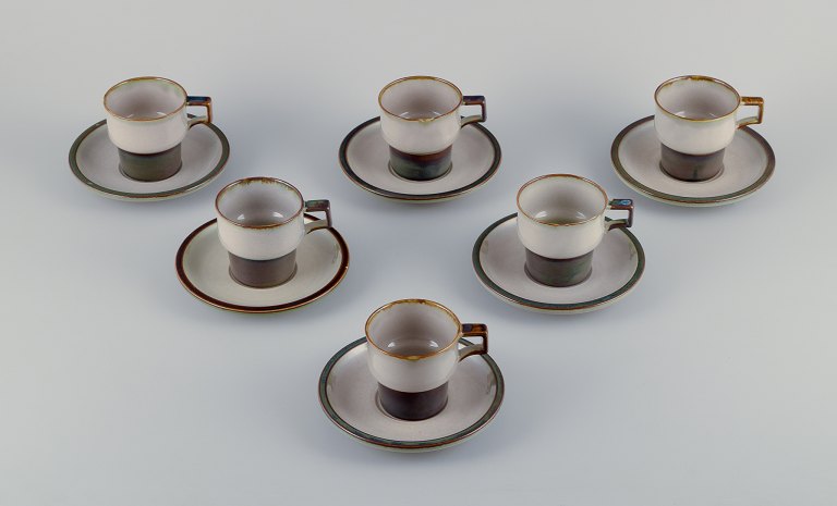 Bing & Grøndahl, Tema. Six sets of coffee cups in stoneware.