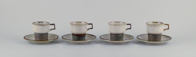 Bing & Grøndahl, Tema. Four sets of coffee cups in stoneware.