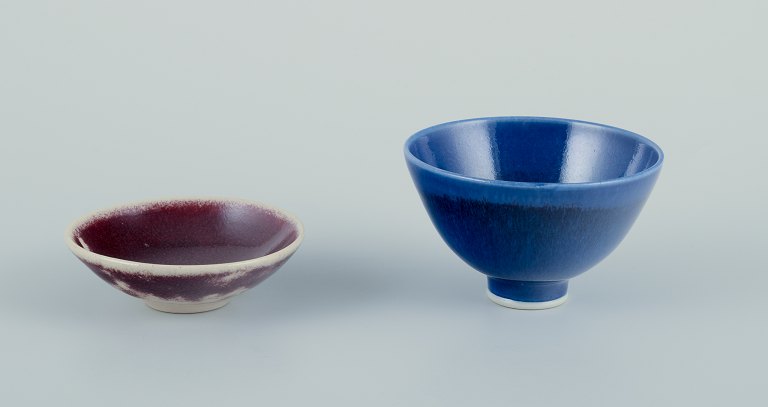 Sven Hofverberg and Henning Nilsson.
Two unique ceramic bowls in glazed ceramic.