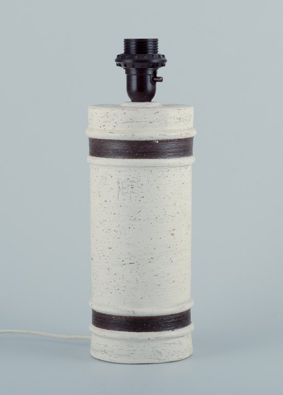 Bitossi/Bergboms, Sweden. Large table lamp in stoneware.