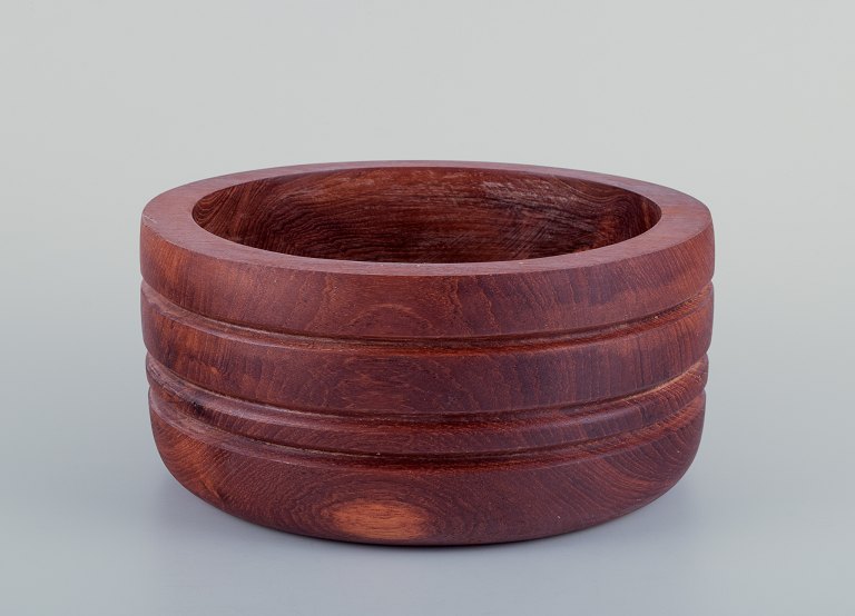 Danish design. Large bowl in hardwood.