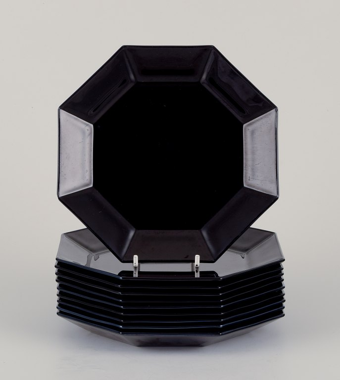 Arcoroc, France.
A set of nine octagonal plates in black porcelain.