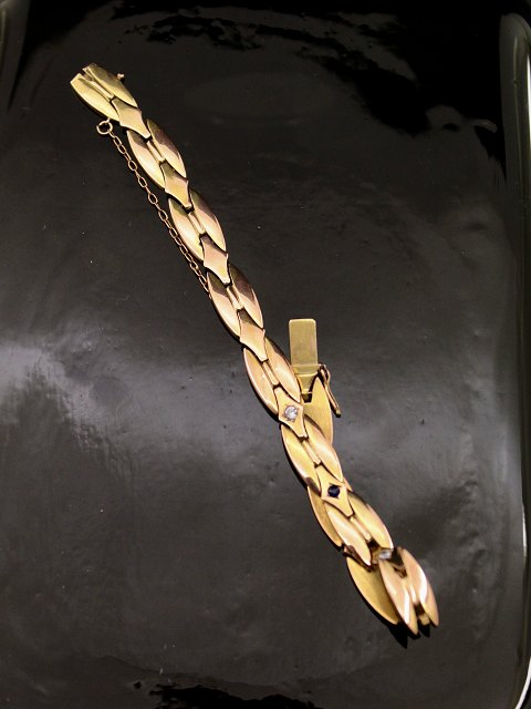 14 carat gold bracelet