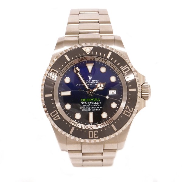 Rolex Sea-Dweller Deepsea December 2022. Very nice condition. Full set from 
Danish AD. D: 44mm