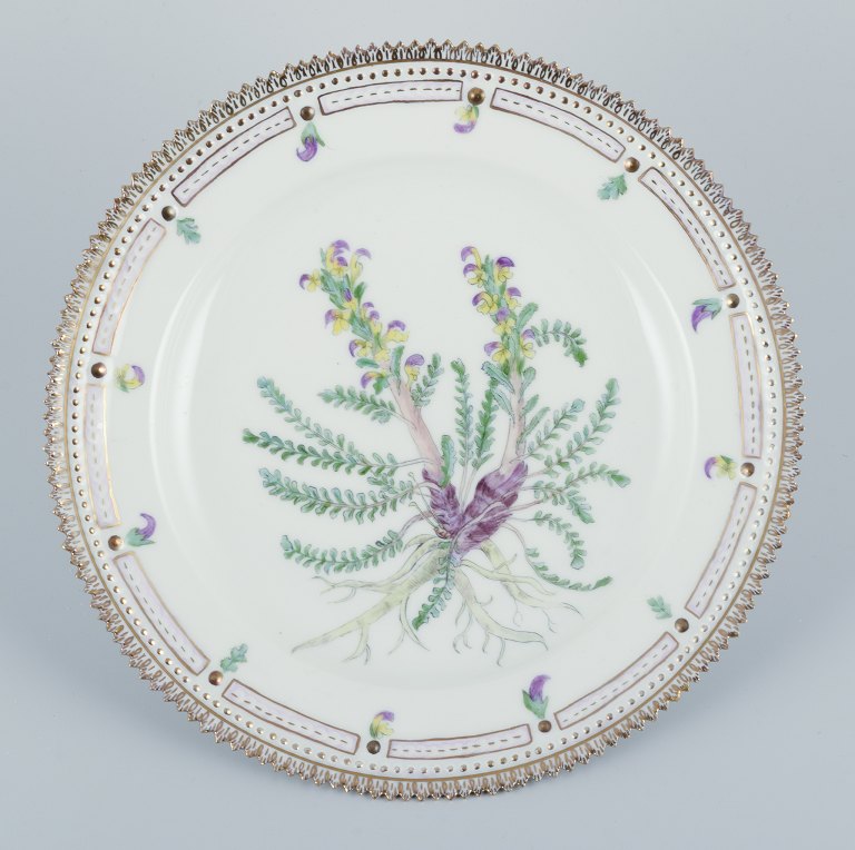 Royal Copenhagen Flora Danica.
Lunch plate.