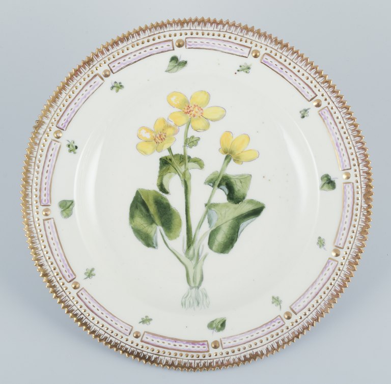 Royal Copenhagen Flora Danica.
Dinner plate.