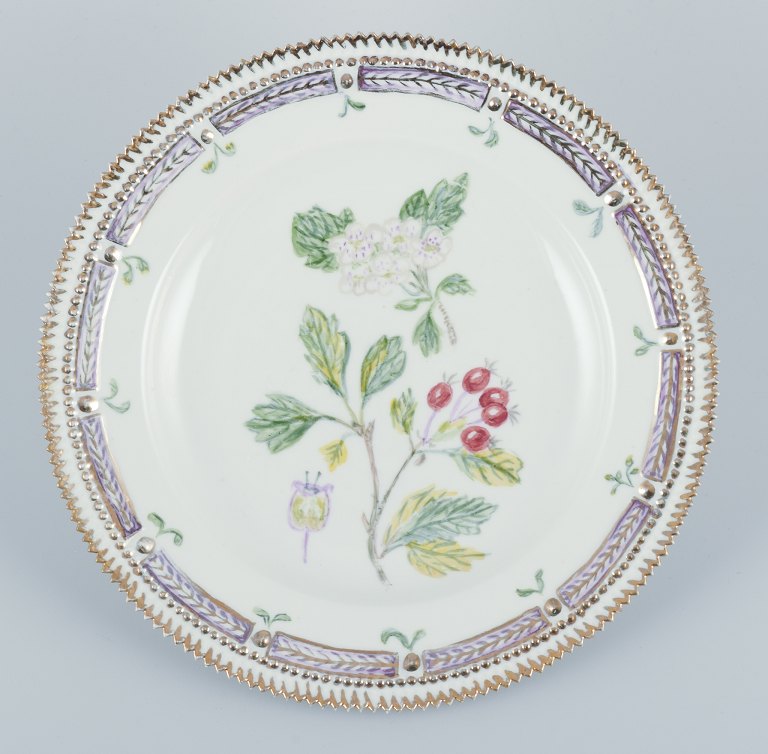 Royal Copenhagen Flora Danica.
Dinner plate.