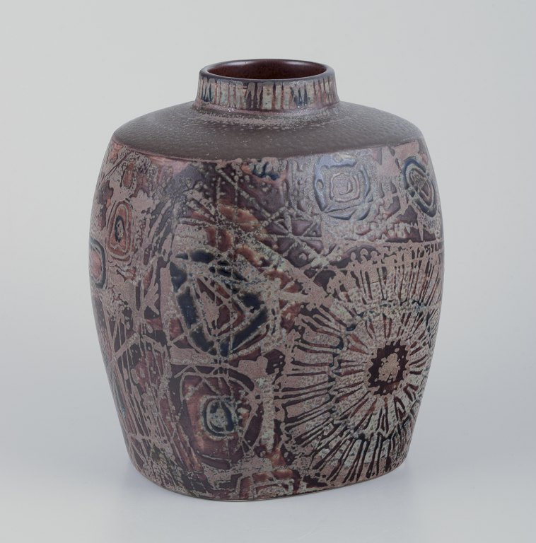 Niels Thorsson for Royal Copenhagen.
"Baca" vase in faience.