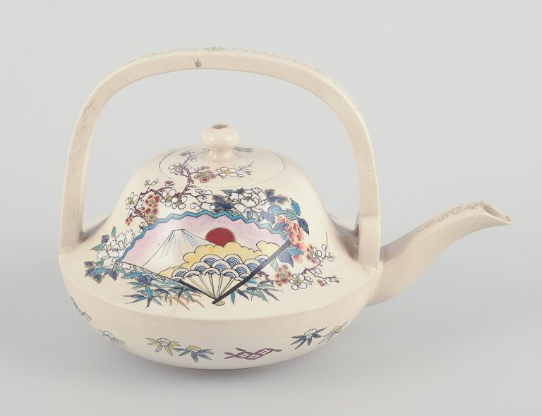 Satsuma, Imperial Japan.
Miniature teapot in earthenware.