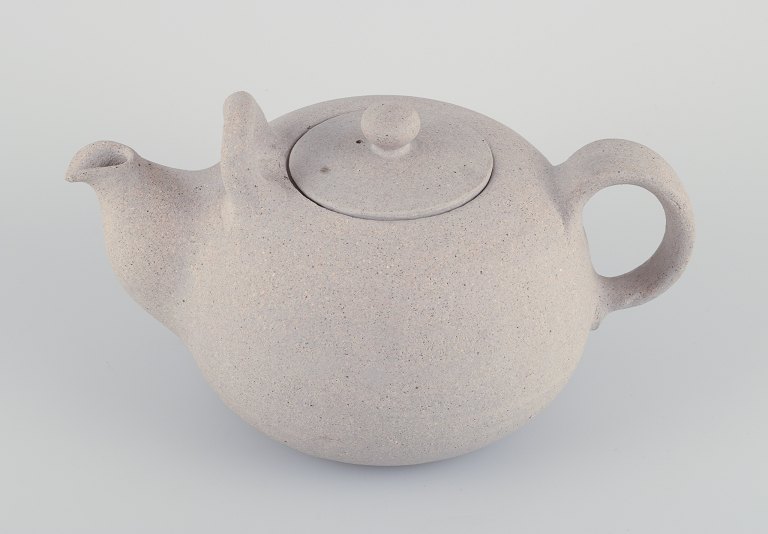 Nils Kähler for Kähler.
Large teapot in unglazed ceramic.