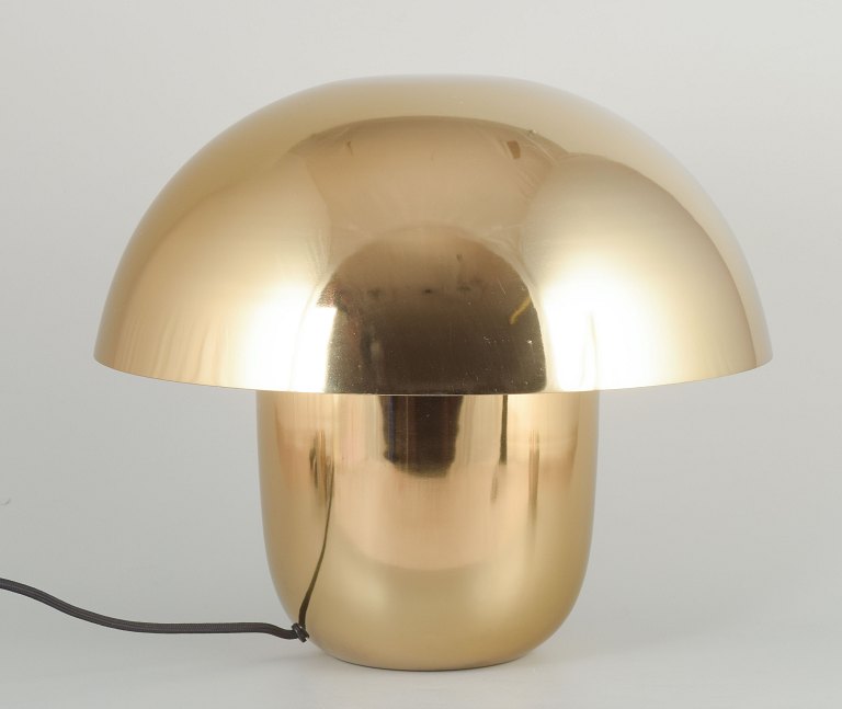 Olsson & Jensen
Table lamp, 21st century.