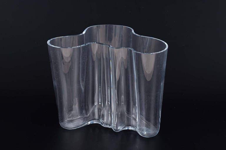 Alvar Aalto for Iittala, Savoy Vase, 1960s/70s.
