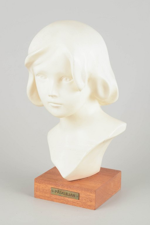 PÅSKLILJANBust sculpture, mid-20th century.