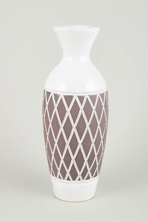 Gabriel, SwedenCeramic vase, 1960/70s.