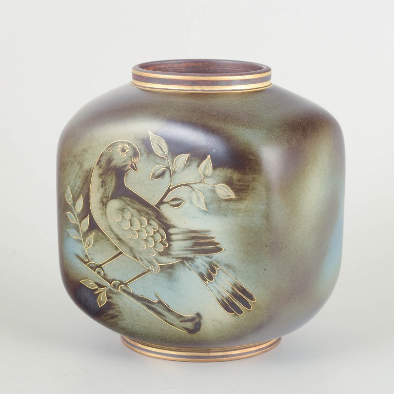 Gunnar Nylund for Alp, LidköpingVase, mid-20th century.