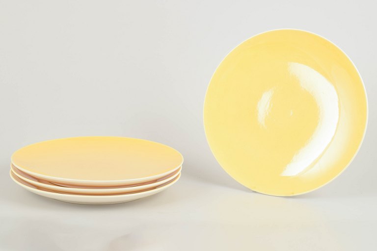 AluminiaConfetti series, mid-20th century. Set of four "Susanne" dinner plates.