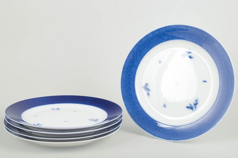 Royal Copenhagen5 large dinner plates, 1950s.