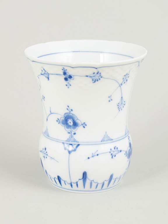 Bing & Grøndahl Blue Fluted Vase, Model 191, 1920s.