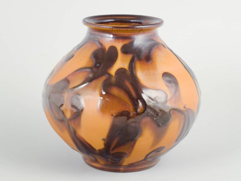 Kähler, large vase in cow horn technique.