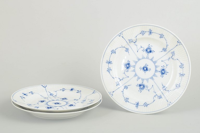 Royal Copenhagen Blue Fluted Plain, set of three dinner plates.