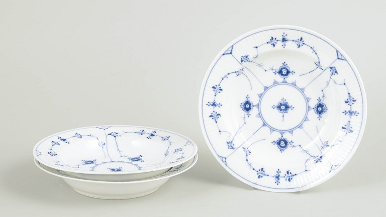 Royal Copenhagen Blue Fluted Plain, set of three pasta plates.