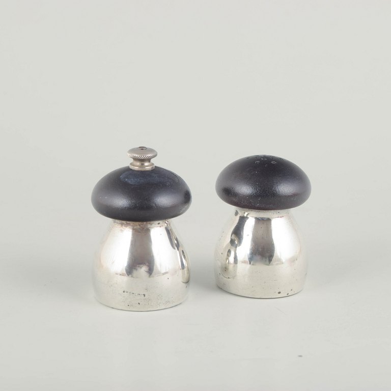 Tre Spade, Italy, set of two modernist sterling silver salt and pepper shakers.