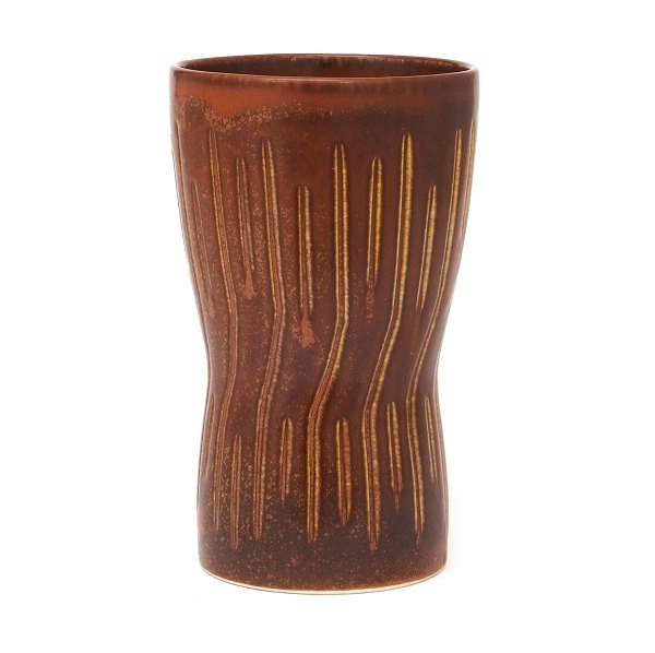 Saxbo Stoneware vase 174 by Eva Stæhr Nielsen. H: 19,5cm