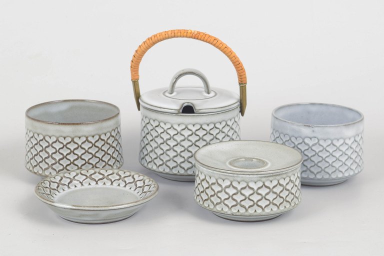 Jens Harald Quistgaard for Kronjyden / Bing & Grøndahl, set of five pieces.
