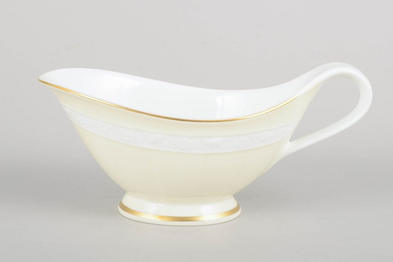 Villeroy & Boch, gravy boat.