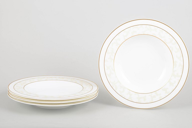 Villeroy & Boch, set of four deep plates.