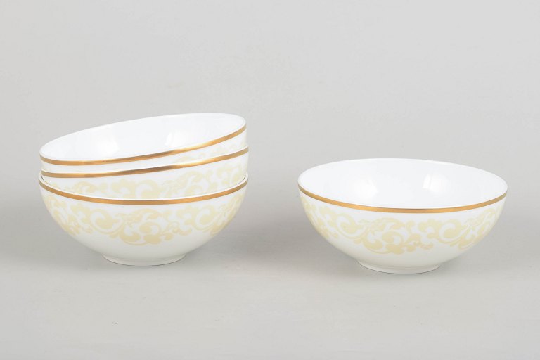 Villeroy & Boch, set of four bowls.