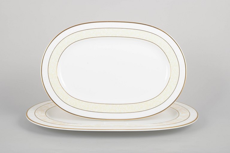 Villeroy & Boch, set of two large serving dishes.