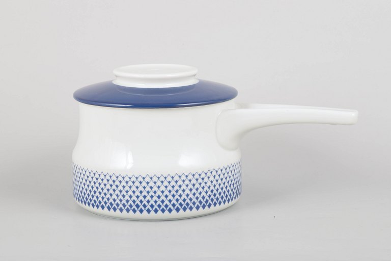 Lyngby/Danild, lidded casserole.
