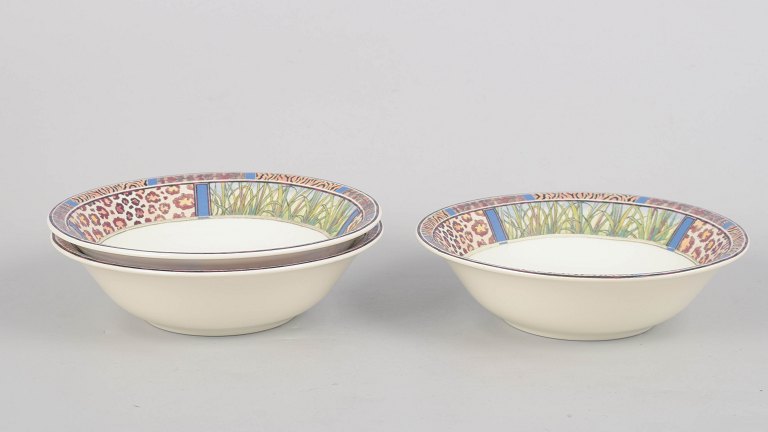 Gien "Savane", set of three bowls.