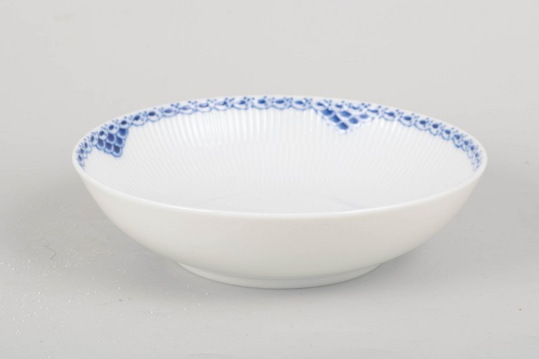 Royal Copenhagen Princess, large round bowl.