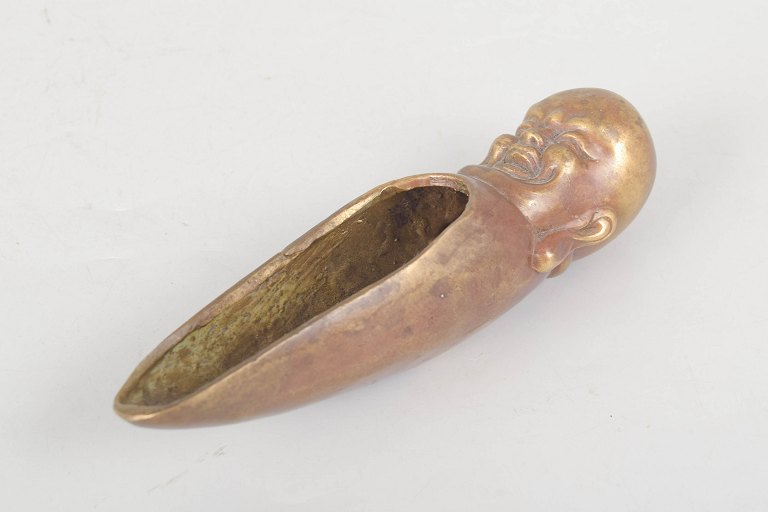 Chinese bronze scoop or tea scoop.