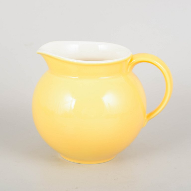 Aluminia, pitcher.