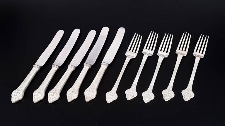 Evald Nielsen, lunch service for five.