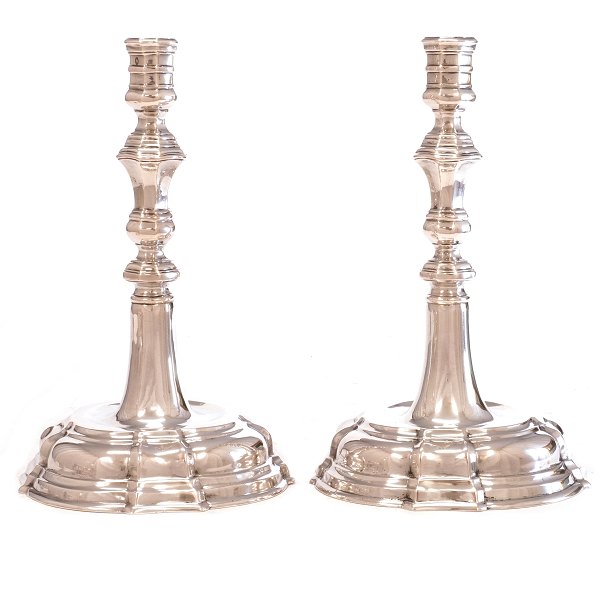 Pair of large silber candlesticks by A. Michelsen, Copenhagen, 1861.H: 24cm. W: 839gr