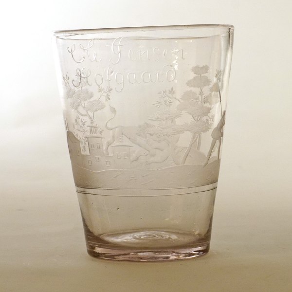 Oil lamp glas engraved with name and landscapes depicting lion hunt circa 1740. H: 12,2cm