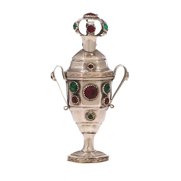 Danish silver vinaigrette by R. D. Dethlefsen, Sonderborg, circa 1830. H: 12,5cm